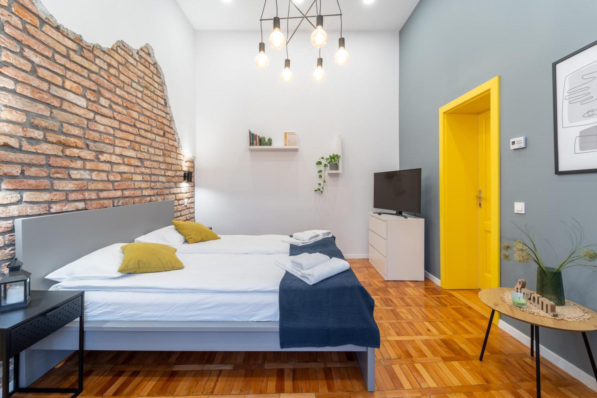 5 Star Luxury Studio-Old Town Center Cluj-Napoca Esterno foto