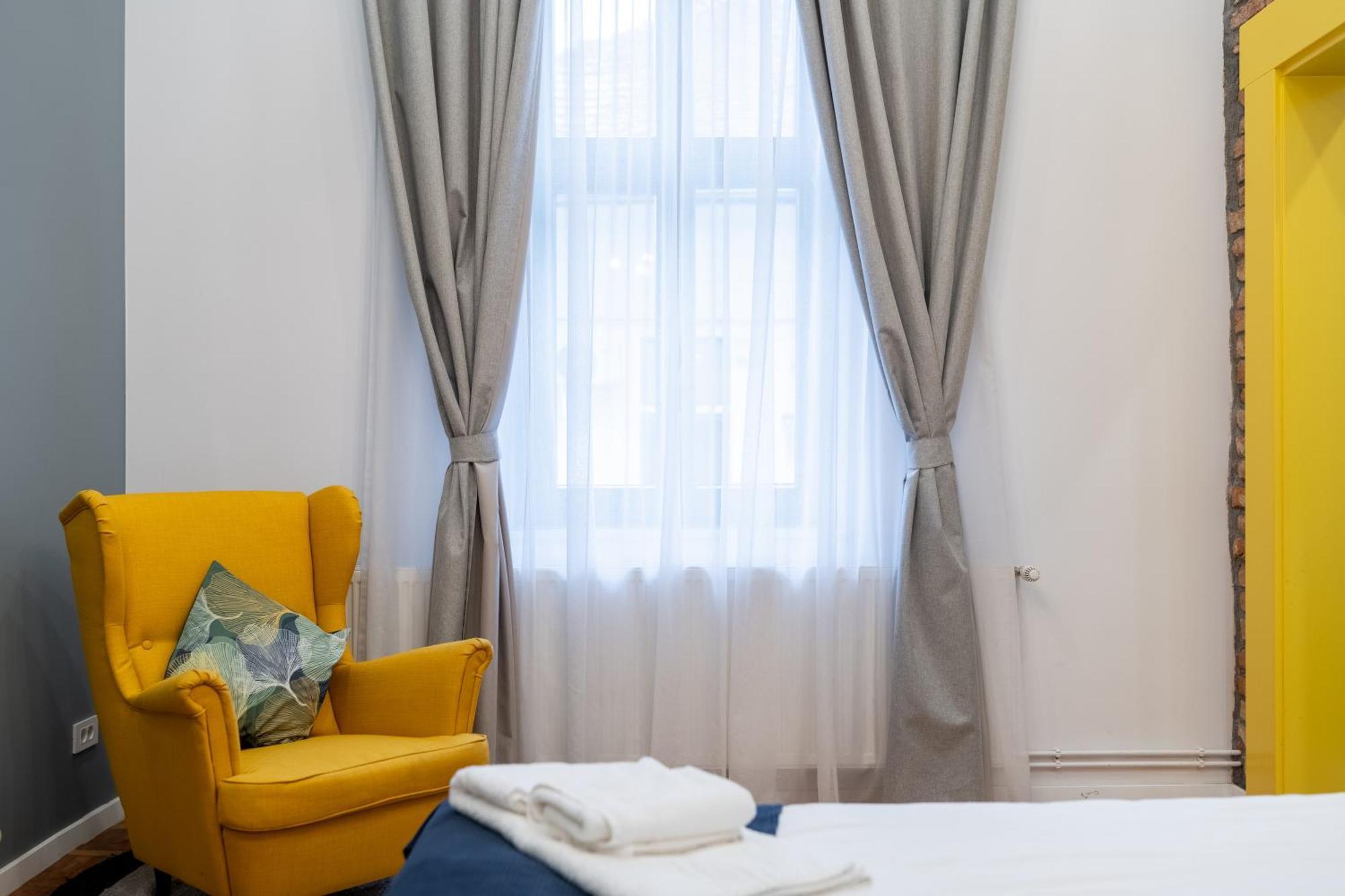 5 Star Luxury Studio-Old Town Center Cluj-Napoca Esterno foto